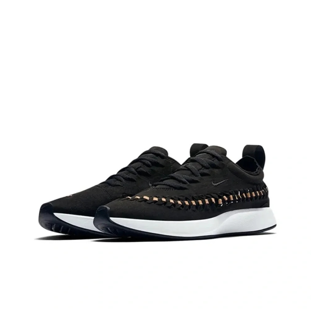 NIB Nike Women’s Dualtone Racer Running Low Top Black/White Shoes in size 7.5